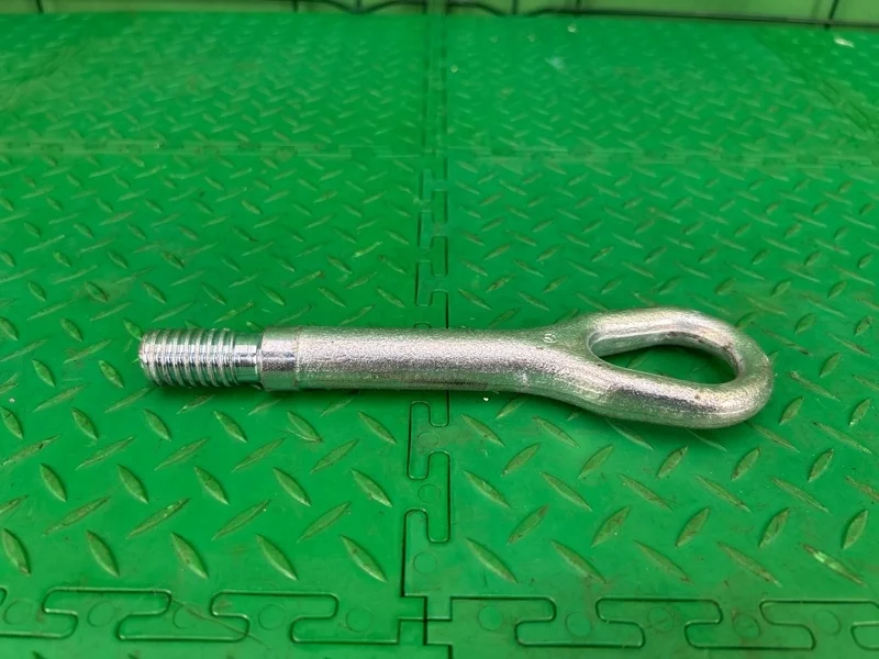 Петля буксировочная Mercedes-Benz W203