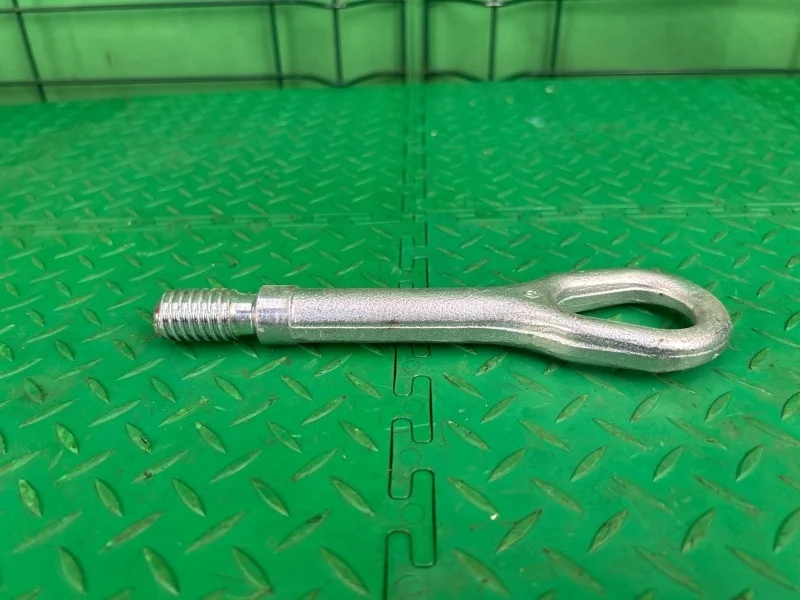 Петля буксировочная Mercedes-Benz W203