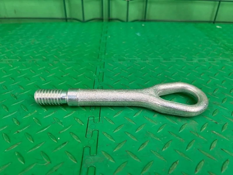 Петля буксировочная Mercedes-Benz W203