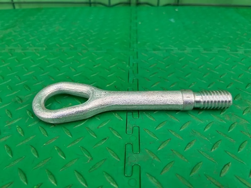 Петля буксировочная Mercedes-Benz W203