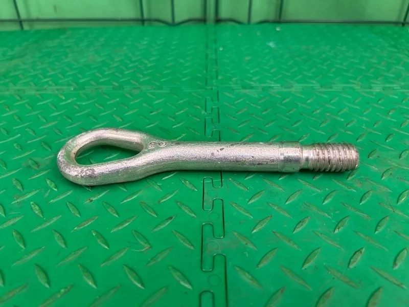 Петля буксировочная Mercedes-Benz W203