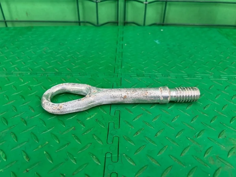 Петля буксировочная Mercedes-Benz W203