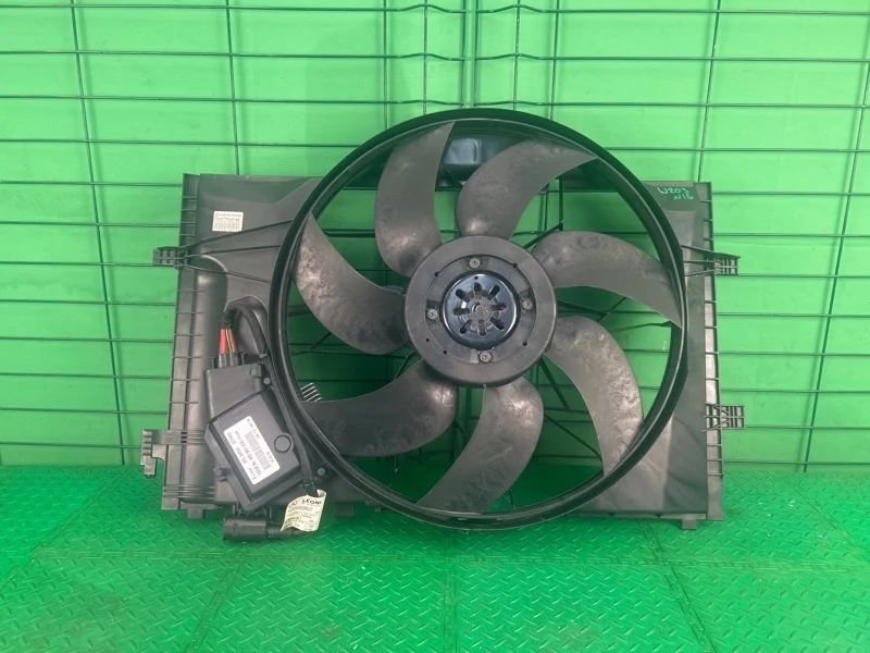 Вентилятор радиатора Mercedes-Benz 2003 W203