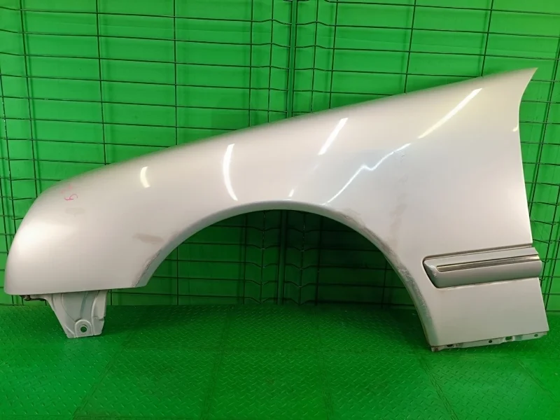 Крыло Mercedes-Benz 17/11/1999 W210