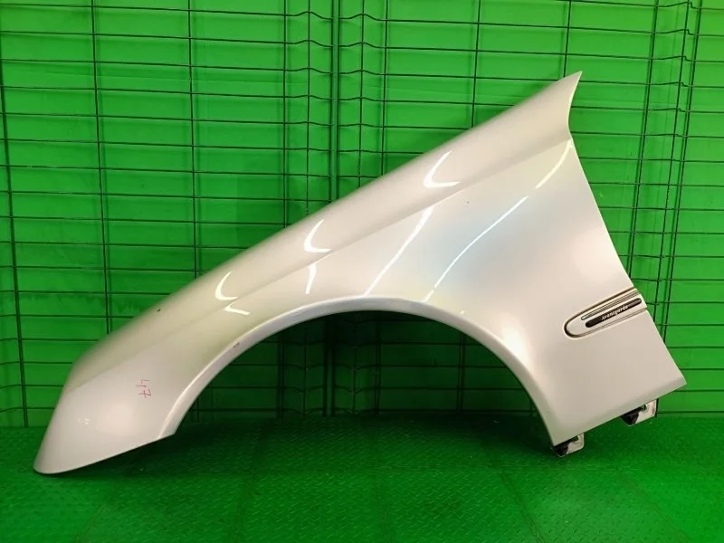 Крыло Mercedes-Benz 2003 W211