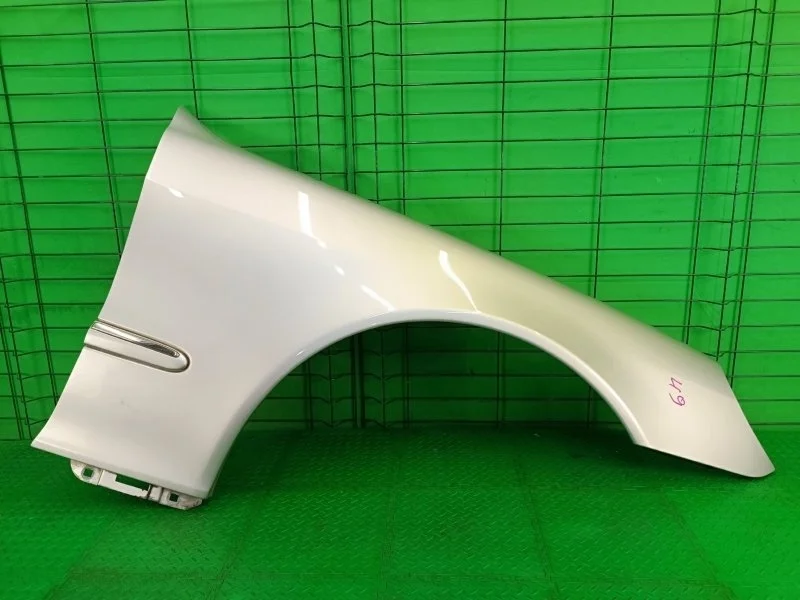 Крыло Mercedes-Benz 2003 W220