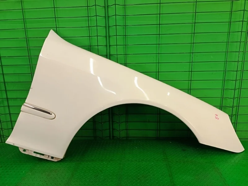 Крыло Mercedes-Benz 2001 W220