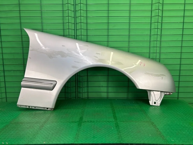 Крыло Mercedes-Benz 17/11/1999 W210