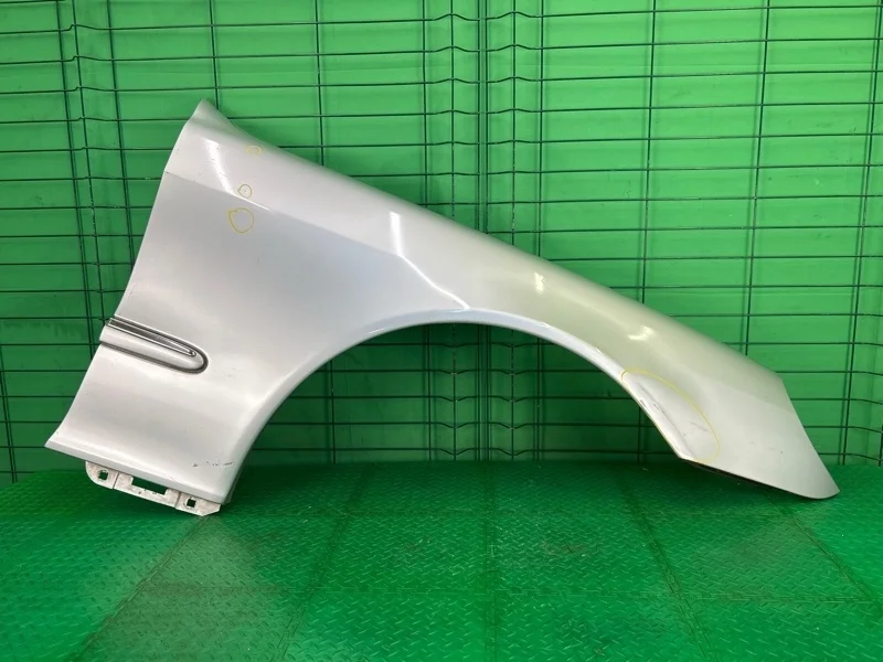 Крыло Mercedes-Benz W220