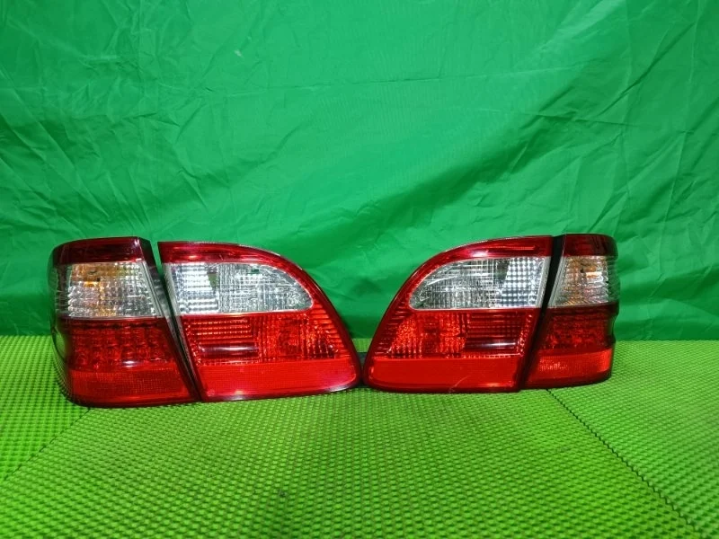 Фонари Mercedes-Benz 2003 W211