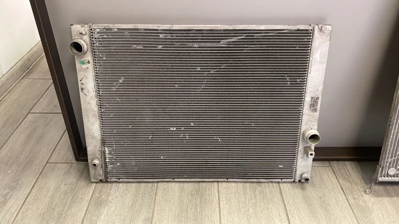 Радиатор охлаждения BMW 5 2006 E60