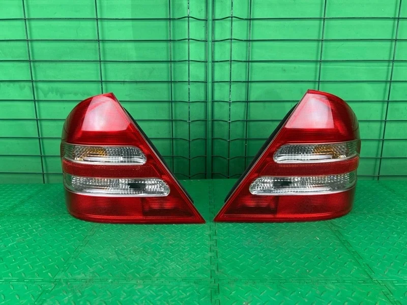 Фонари Mercedes-Benz 2001 W203