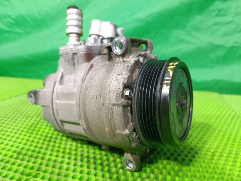 Компрессор кондиционера Mercedes-Benz 2003 W211