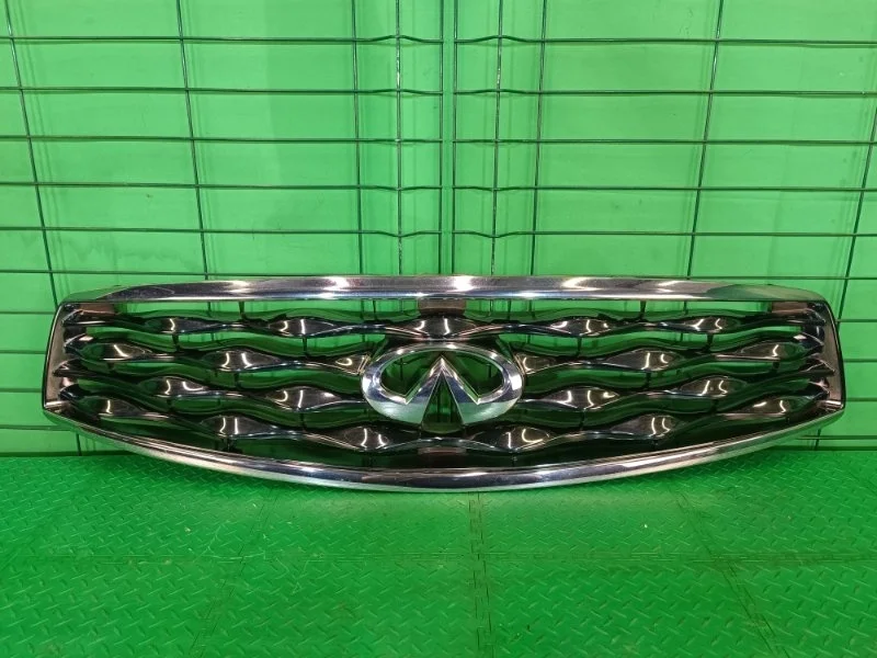 Решетка радиатора Infiniti QX70 2008 S51