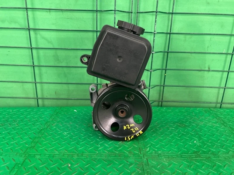 Насос гидроусилителя руля Mercedes-Benz 2005 W211