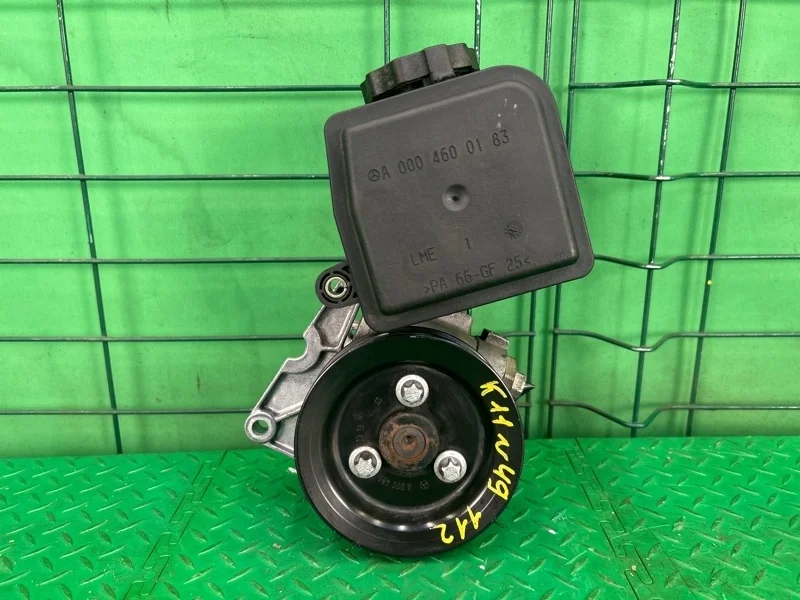 Насос гидроусилителя руля Mercedes-Benz 2003 W220