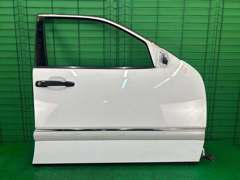 Дверь Mercedes-Benz 1996 W210