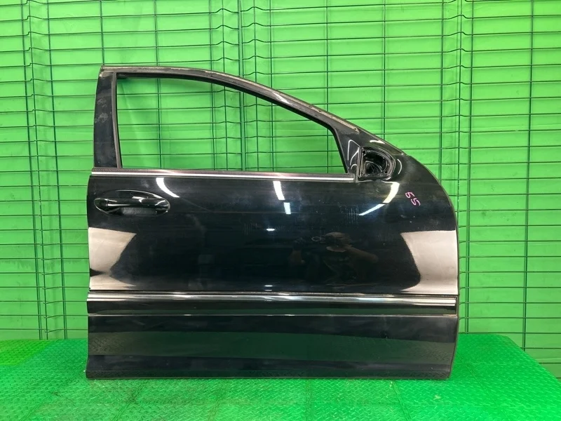 Дверь Mercedes-Benz 2004 W203