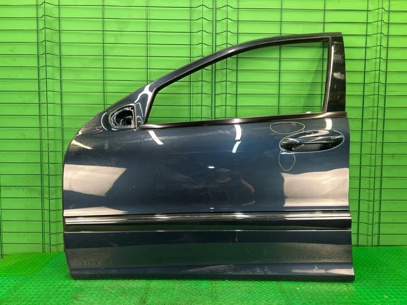 Дверь Mercedes-Benz 2001 W203