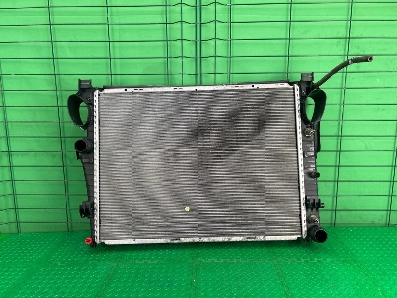 Радиатор охлаждения Mercedes-Benz 2000 W220