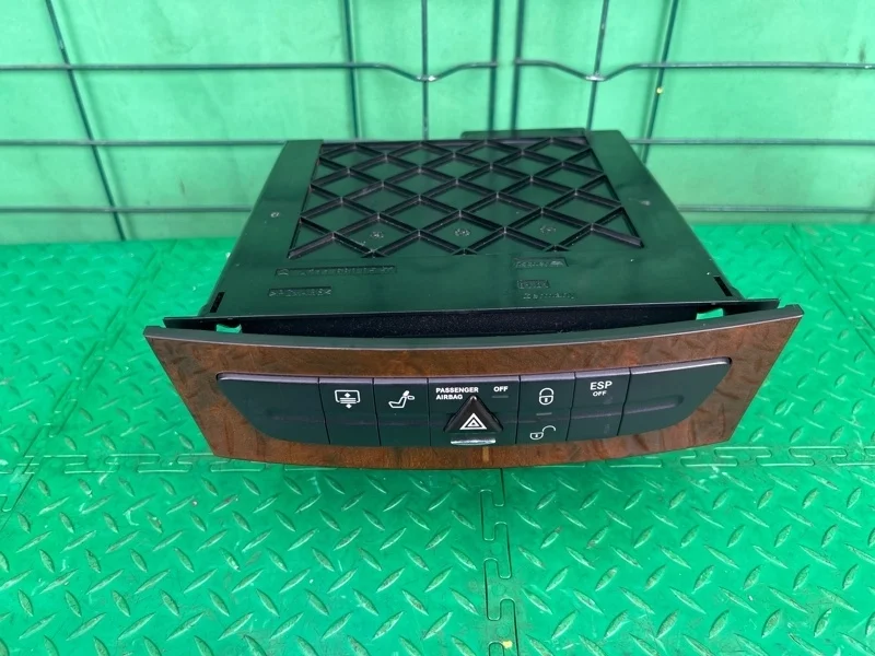 Cd-чейнджер Mercedes-Benz 2003 W211