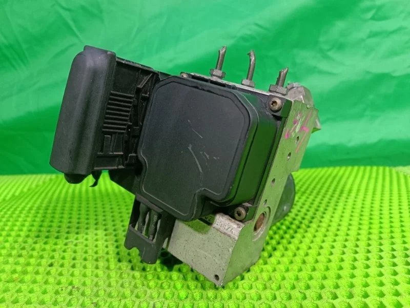 Блок abs Mercedes-Benz 2000 W220