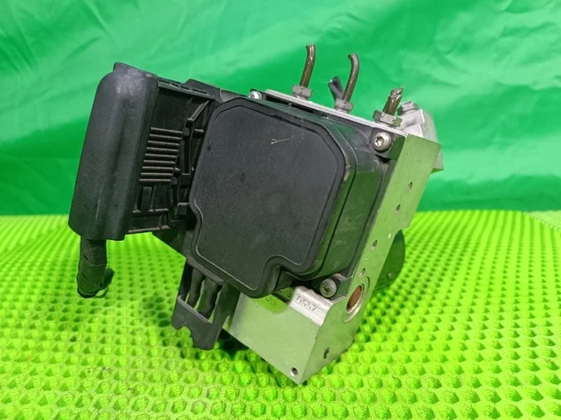 Блок abs Mercedes-Benz 2003 W220