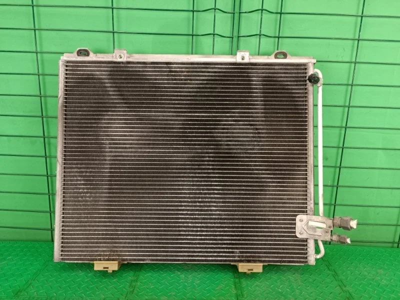 Радиатор кондиционера Mercedes-Benz 1997 W210