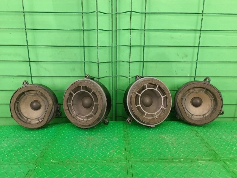 Динамики (комплект) Mercedes-Benz 2004 W203