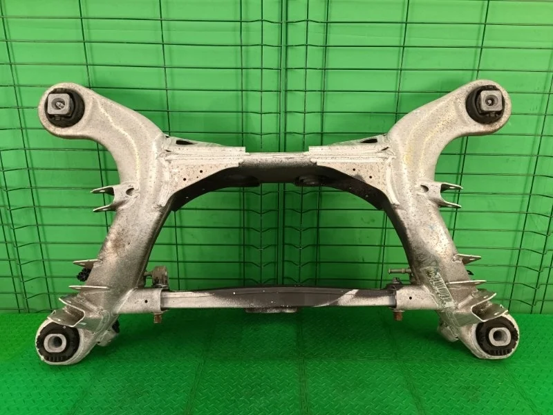 Балка заднего моста Mercedes-Benz 2004 W211