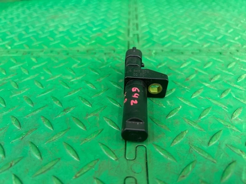 Датчик положения коленвала Mercedes-Benz W212