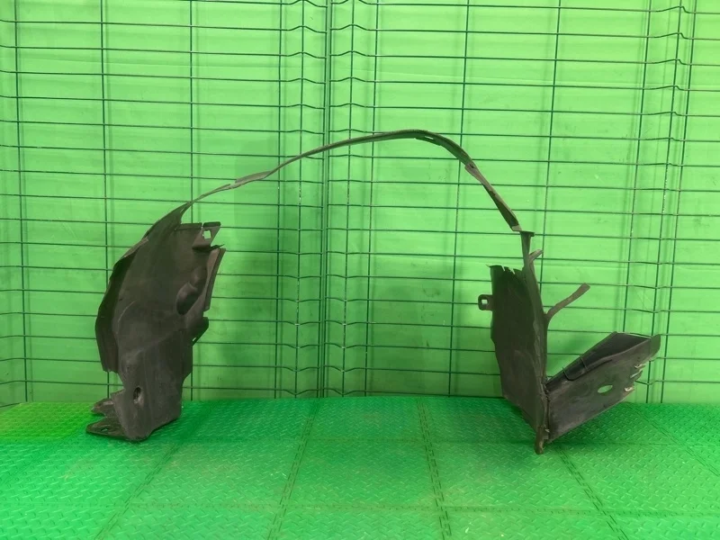 Подкрылок Mercedes-Benz CLK 1999 W208