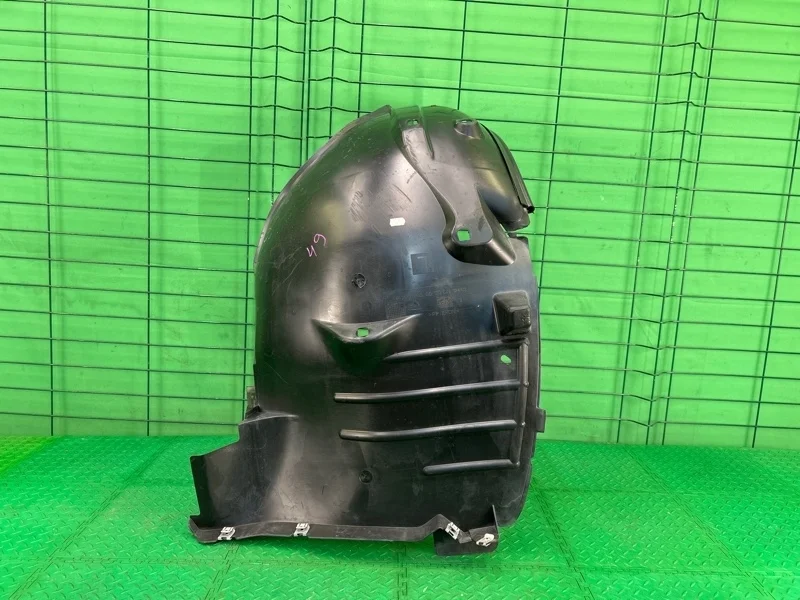 Подкрылок Mercedes-Benz 2003 W220