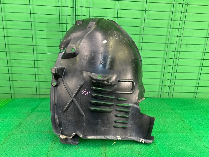 Подкрылок Mercedes-Benz 2000 W220