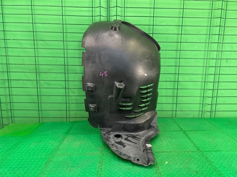 Подкрылок Mercedes-Benz CLS 2005 W219