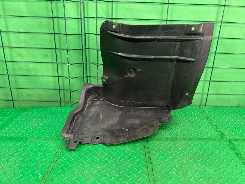 Подкрылок Mercedes-Benz 2004 W203