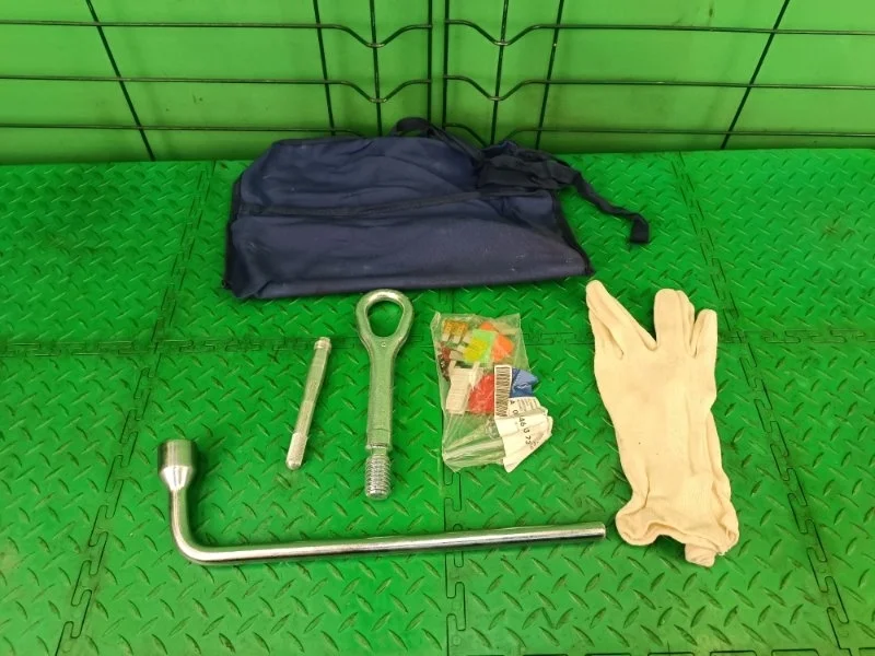 Набор инструментов Mercedes-Benz 2005 W211