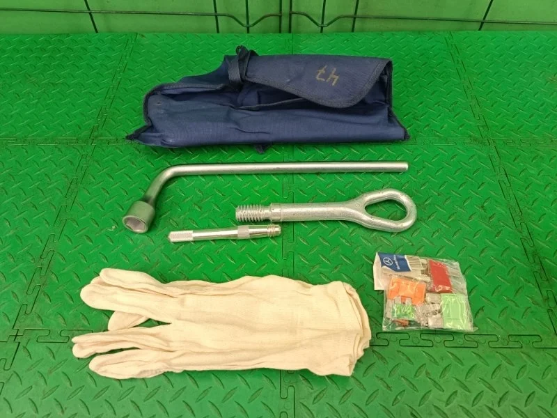 Набор инструментов Mercedes-Benz 2003 W211