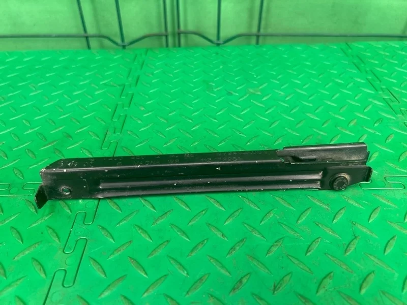 Кронштейн бампера Mercedes-Benz 25.11.2004 W203