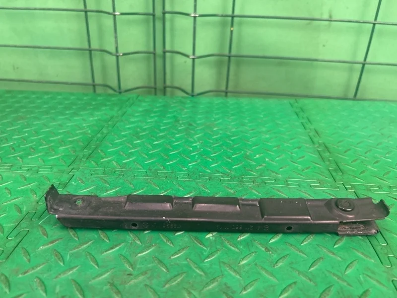 Кронштейн бампера Mercedes-Benz 2007 W211