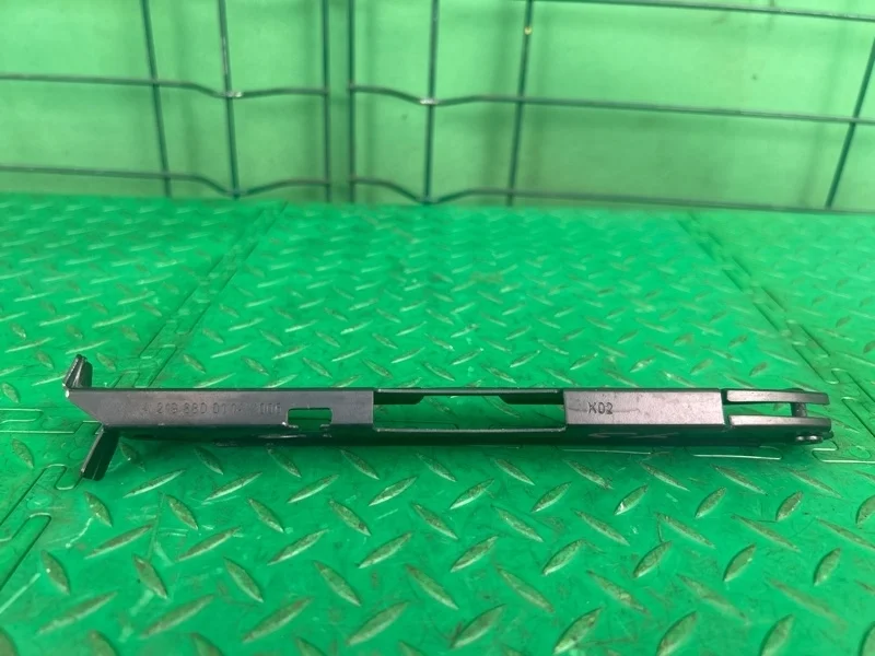 Кронштейн бампера Mercedes-Benz CLS 2005 W219