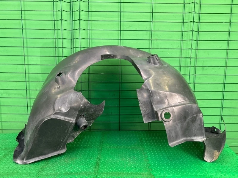 Подкрылок Mercedes-Benz V W639