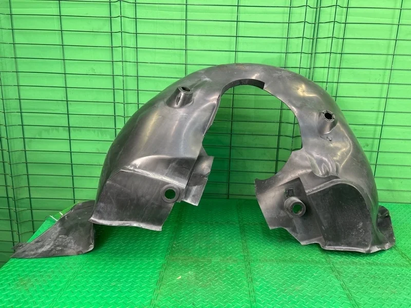 Подкрылок Mercedes-Benz V W639