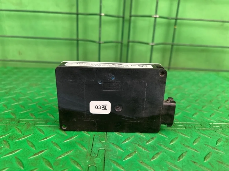 Датчик слепых зон Mercedes-Benz W221