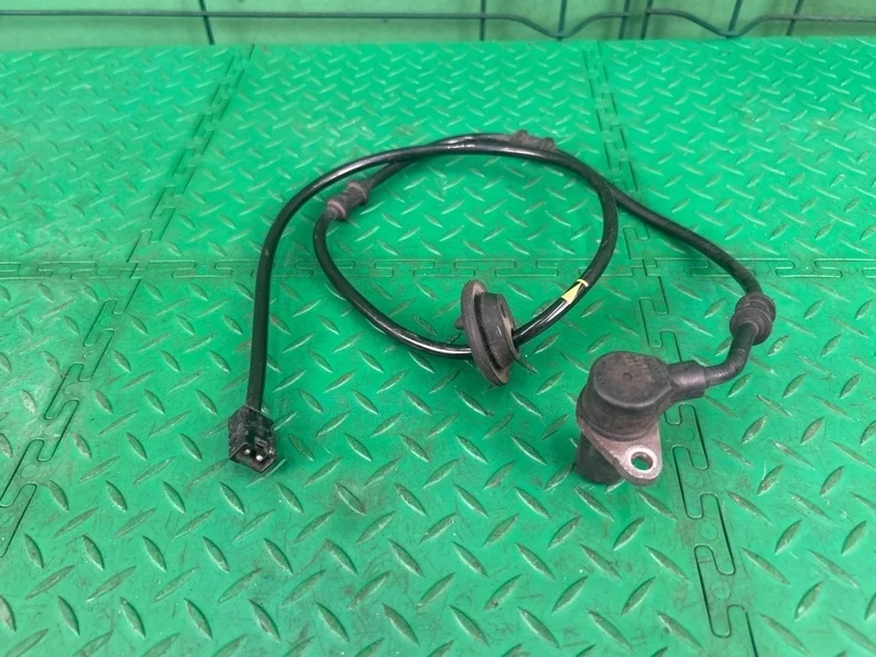 Датчик abs Mercedes-Benz W210