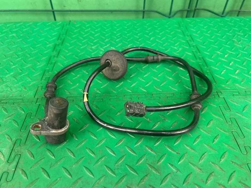 Датчик abs Mercedes-Benz W210