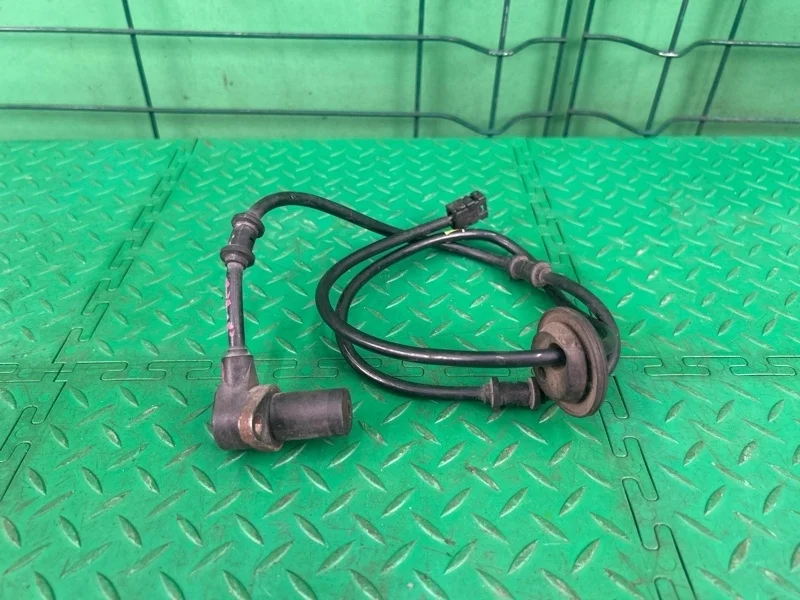 Датчик abs Mercedes-Benz W210