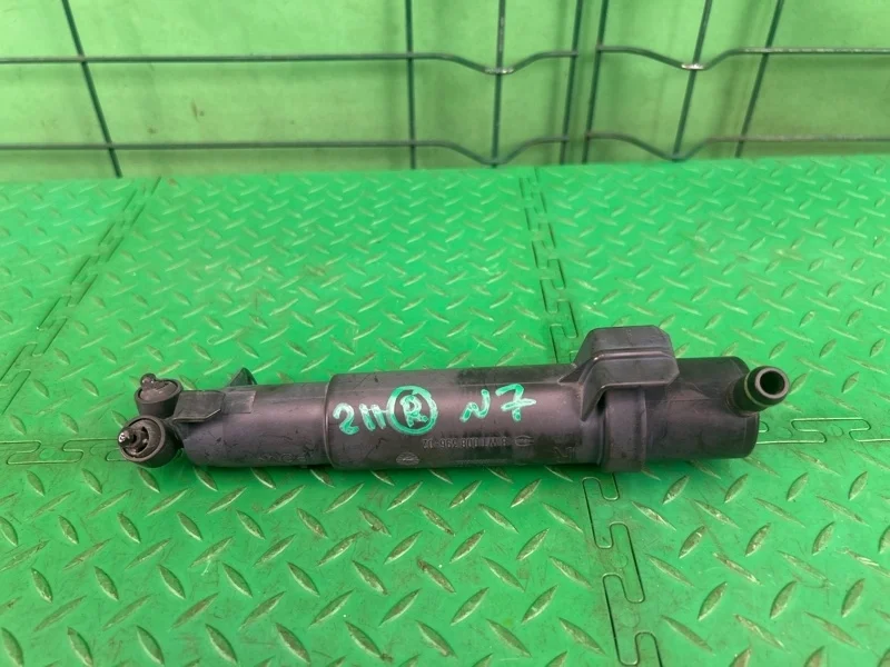 Форсунка омывателя фары Mercedes-Benz 20/02/2004 W211