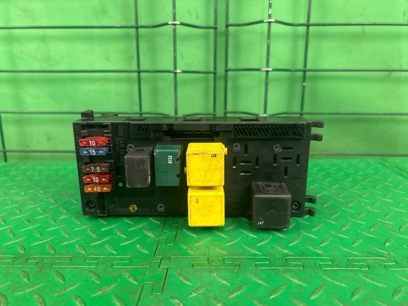 Блок sam Mercedes-Benz W210