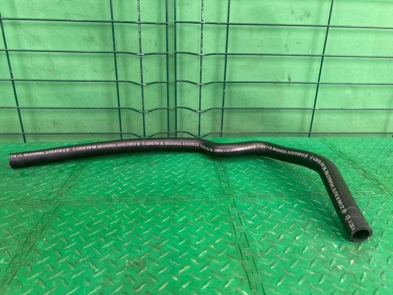 Шланг печки Mercedes-Benz 2001 W220